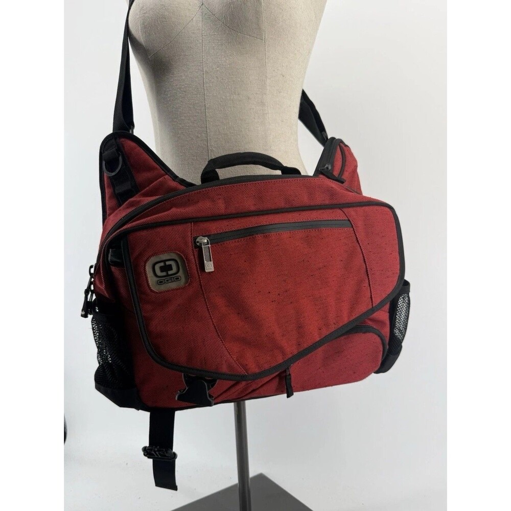 OGIO Design Hip Hop Messenger Laptop Bag Red Sling Organizer Satchel
